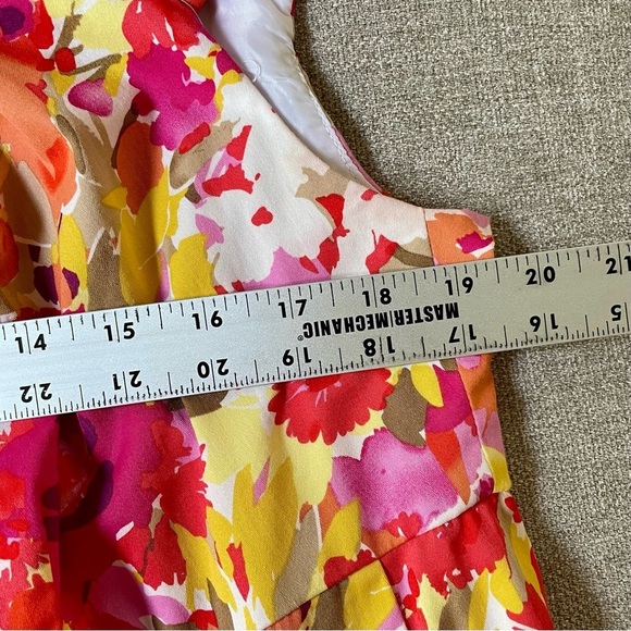 Dressbarn Bright Floral Sleeveless Zip Back Lined Woman's Knee Length Dress - Picture 10 of 12
